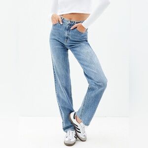Women’s Slim straight jeans